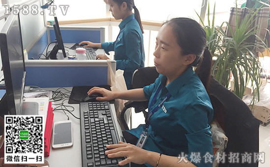 閆晶瑩:內(nèi)秀而熱愛(ài)生活的姑娘